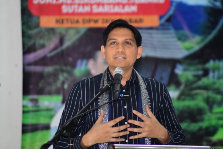 Lucky-Hakim-Tegaskan-Harus-Dukung-Program-Pembangunan-Daerah-768x512