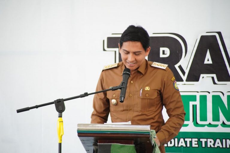 Bupati-Lucky-Hakim-Dorong-Kader-HMI-Indramayu-Jadi-Pemimpin-Kolaboratif-768x512